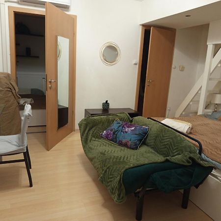 Trendy 2 Room Flat, Next To Corvin Mall Free Huge Garage! Ac,Dishwasher,Washmachine, Smart Tv Будапеща Екстериор снимка