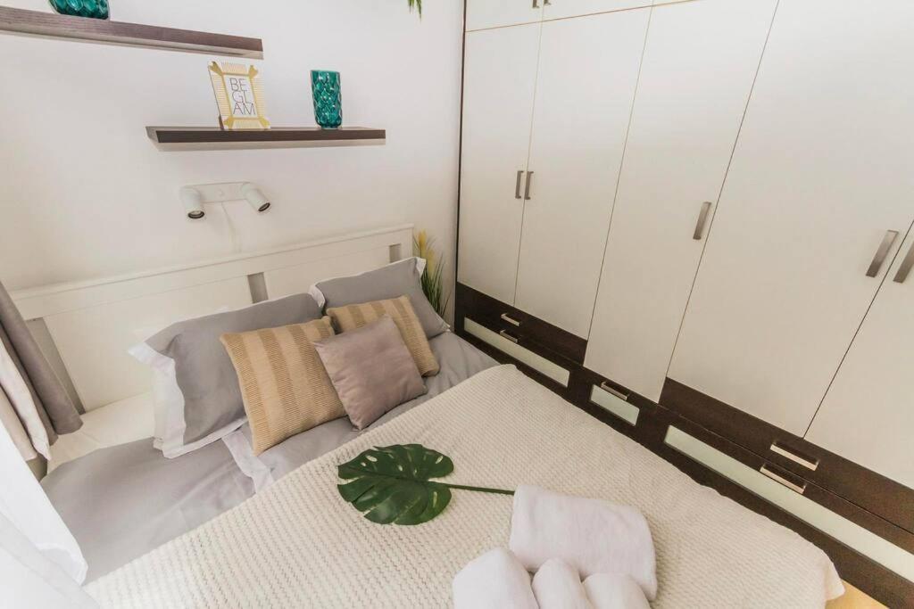 Trendy 2 Room Flat, Next To Corvin Mall Free Huge Garage! Ac,Dishwasher,Washmachine, Smart Tv Будапеща Екстериор снимка